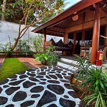 Scallywags Beach Club Gili Air Kültér fotó